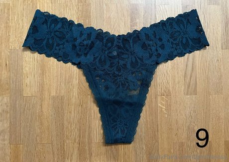 gentlejosy modelo erótico galería