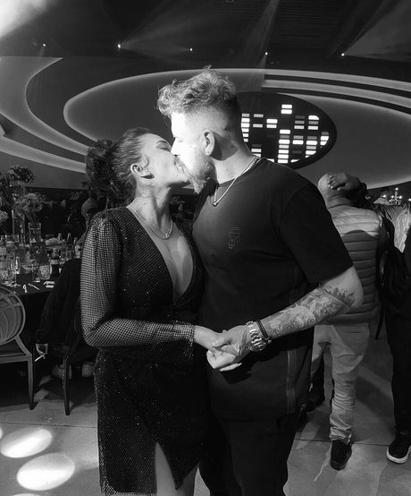 Chen Levi actrice chaude photos