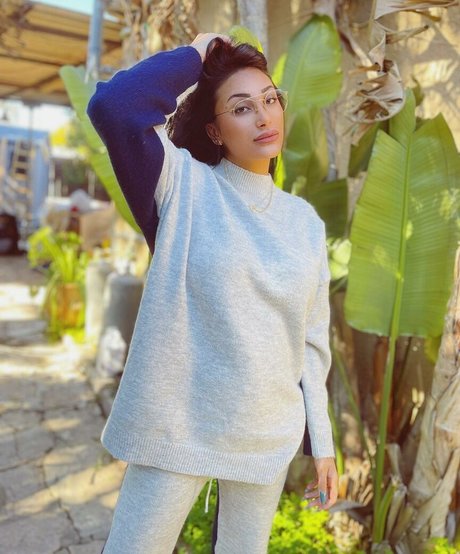 Chen Levi desnudos de estrellas imágenes