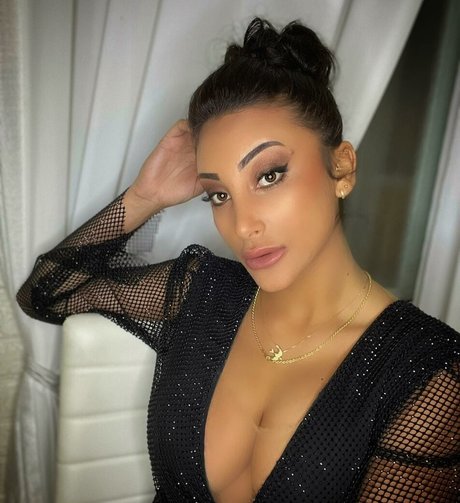 Chen Levi pornstar exclusive pictures