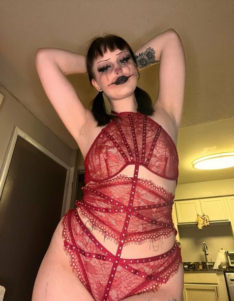 freakonaleashxx high quality model pictures