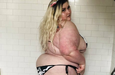 ivyisfree porn star photo