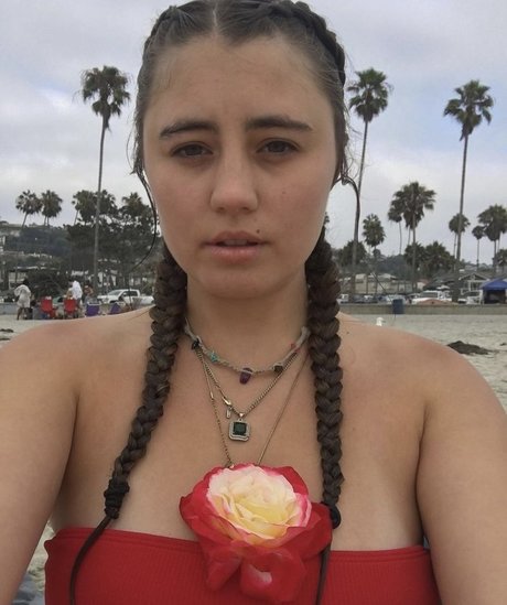 Lia Marie Johnson estrella imagen
