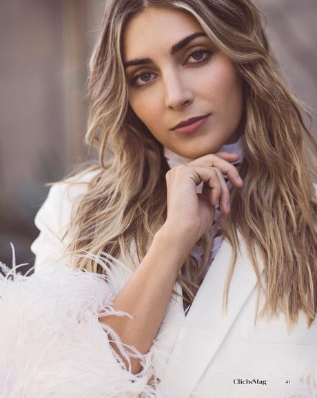 Emelia Hartford modelo atractivo fotos