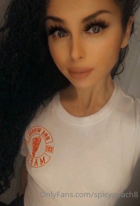 spicypeach8 actrice nue galerie