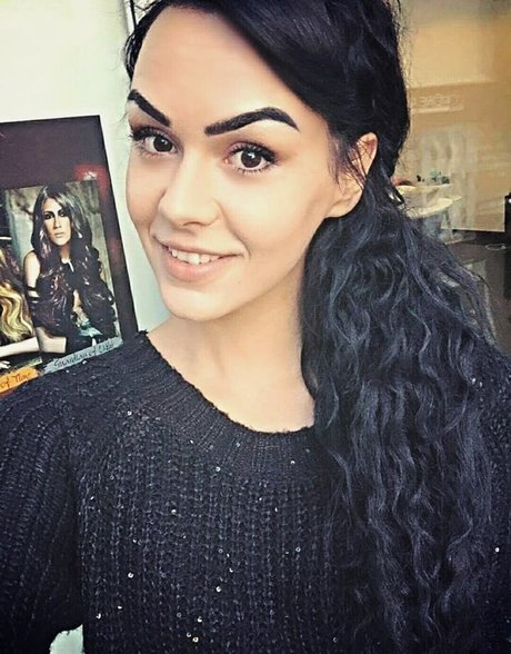 Nadinechase perfect star pictures