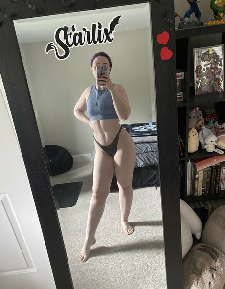 Scarlix adult actress image