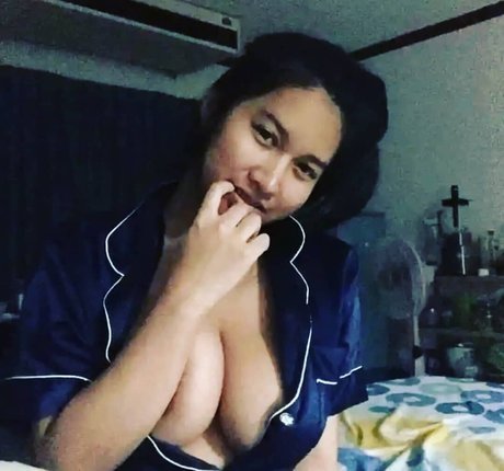 Warunee Thanyaphu model pornographic pics