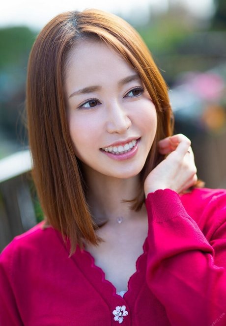 Yu Shinoda erotic actress photos