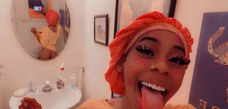 Urfavgirlfriend xxx star du porno galerie