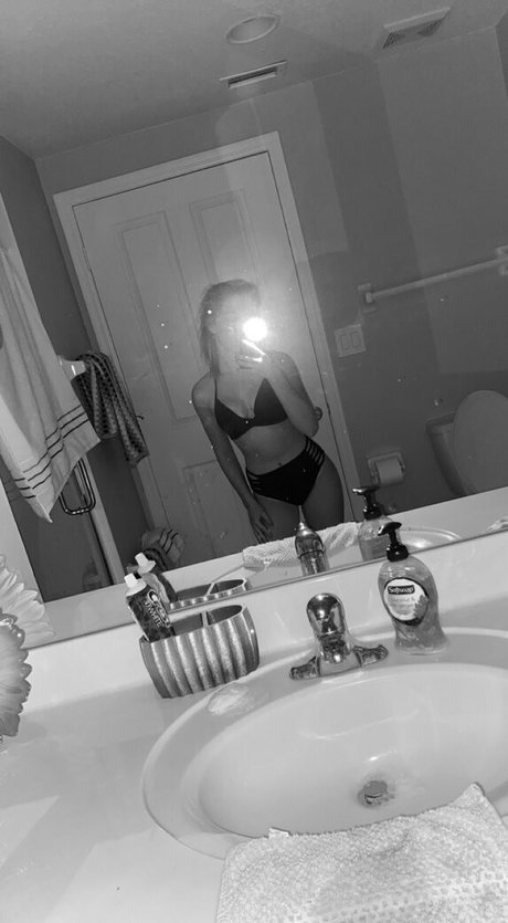 taylorherd02 model porn picture
