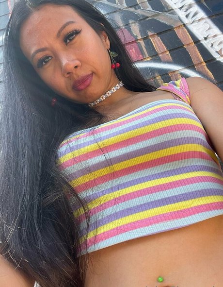 JuicyPinaypple estrella sexy fotos