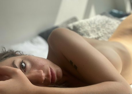 ravenkennedy pornstar nude image