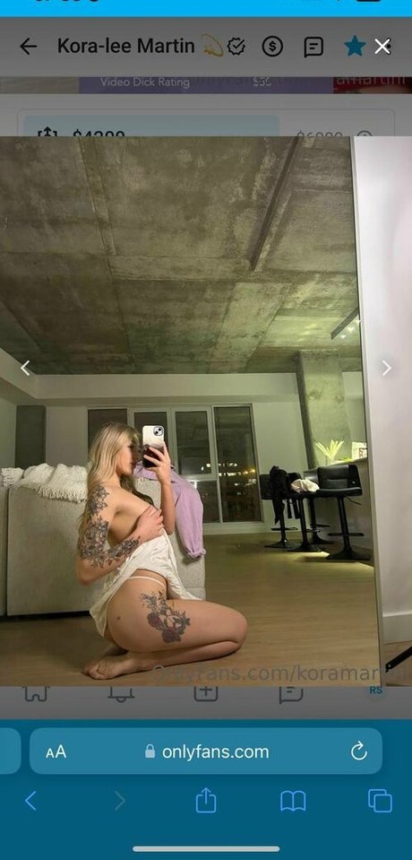 koramartini modèle sexy photos