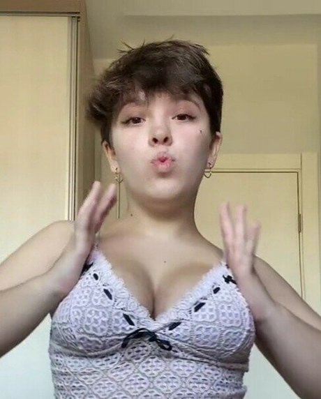 Taqueloe pornstar naked img
