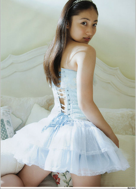 Saaya Irie étoile des photos