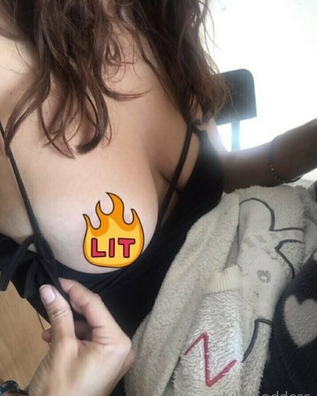 juliagoddess model xxx gallery