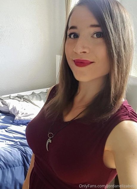 jordanelizabeth étoile sexy galeries