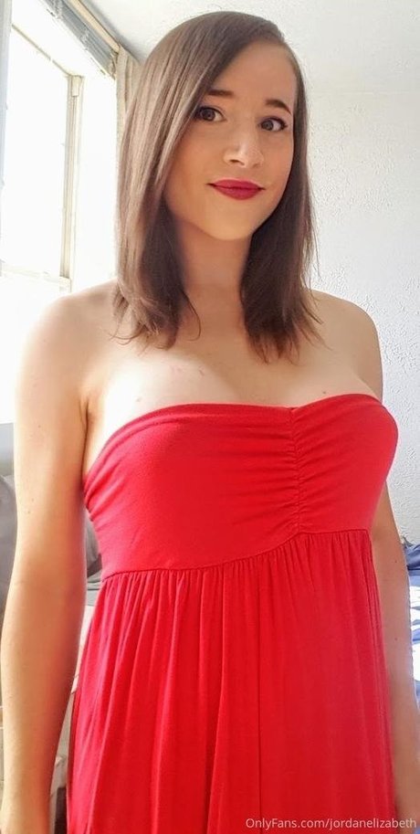 jordanelizabeth haut modèle galeries