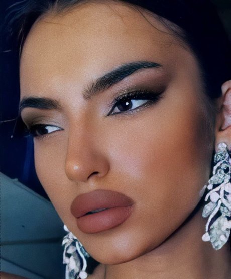 Kristina Djedovic estrella porno perfecta imágenes