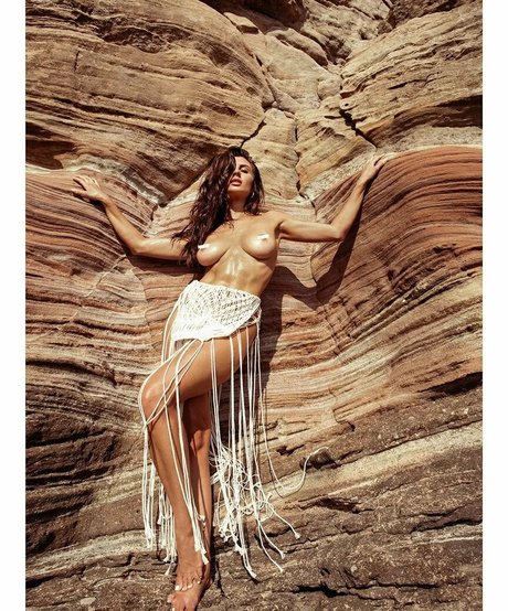 Bethanylydiaa modèle hd photo