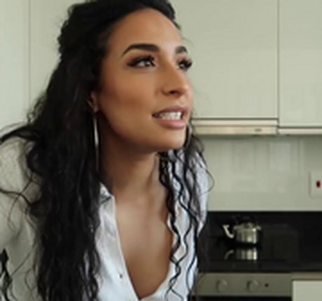 Lamiya Slimani star du porno sympa img