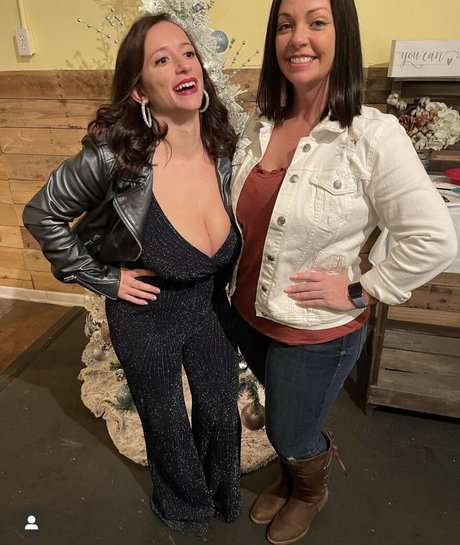 Sarah H star du porno parfaite galerie