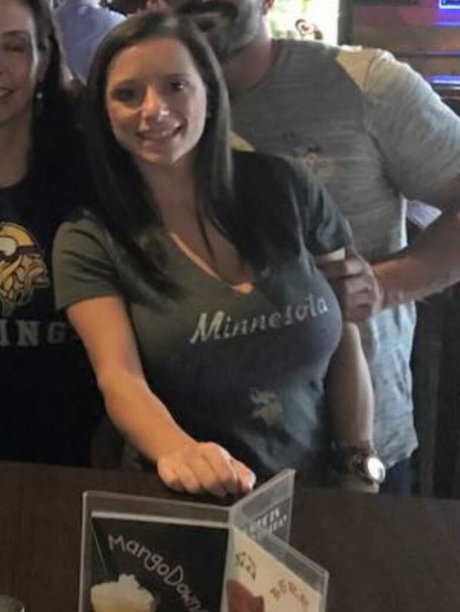 Sarah H actriz erótica archivo