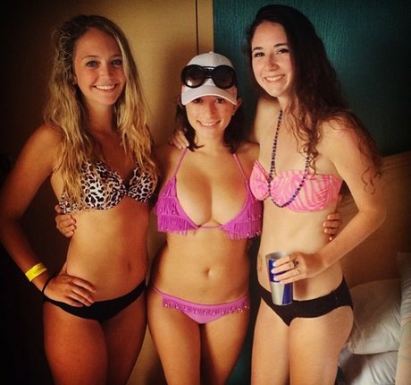 Sarah H actrice artistique collection