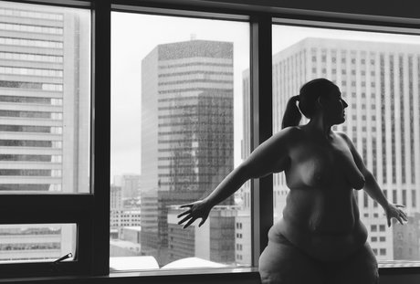 kourtneycakes modelo agradable archivo