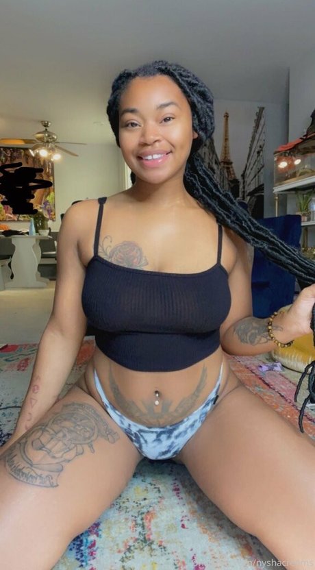 nyshacreams model exclusive pic
