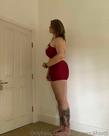 amazonbeth 6foot6 art model photo