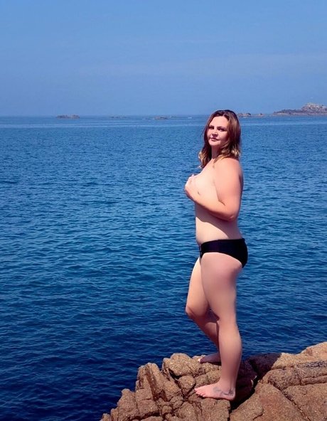 daizeeblu modèle parfait des photos