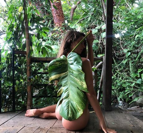 Yanusya modelo pornografico imágenes