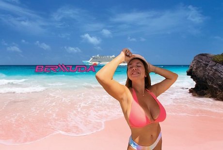 Julia G star perfect pictures
