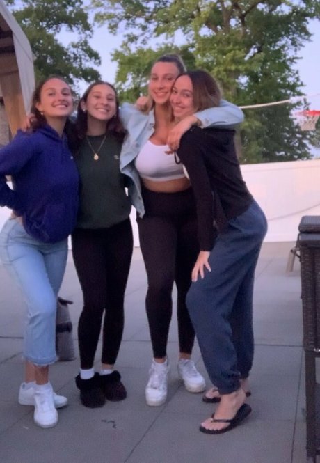 Livipip desnudos estrella porno imagen