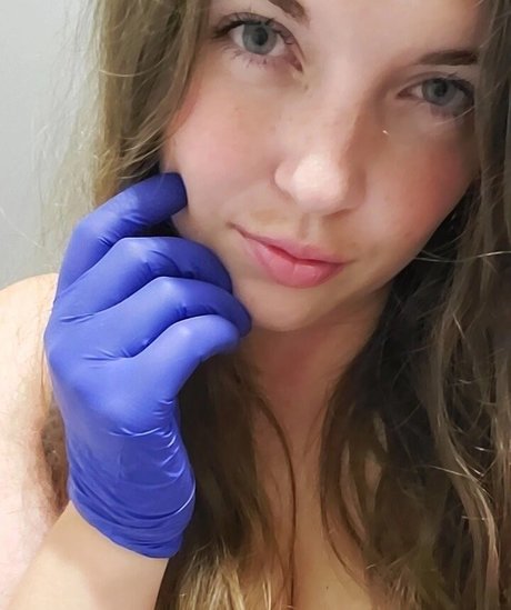 Lisa ASMR model nude images