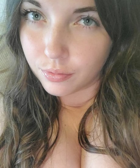 Lisa ASMR perfect model pics