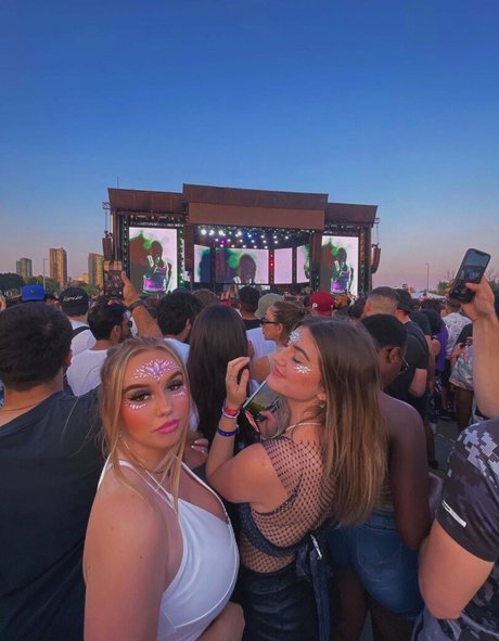 Hailey F modelo mejor imágenes