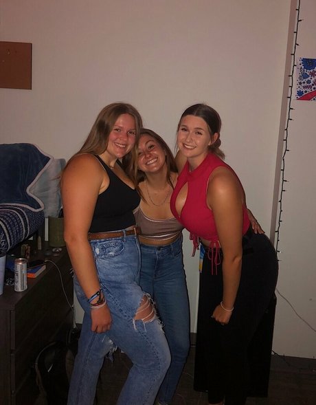 Hannah V belle star du porno img