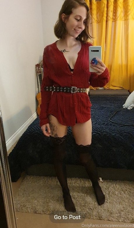 Aleenaxlaced modèle sexy photo