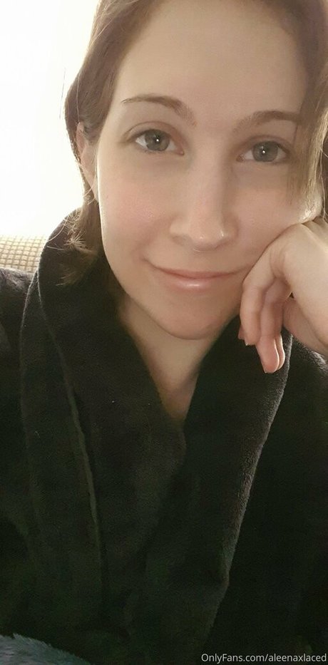 Aleenaxlaced modelo perfecto foto
