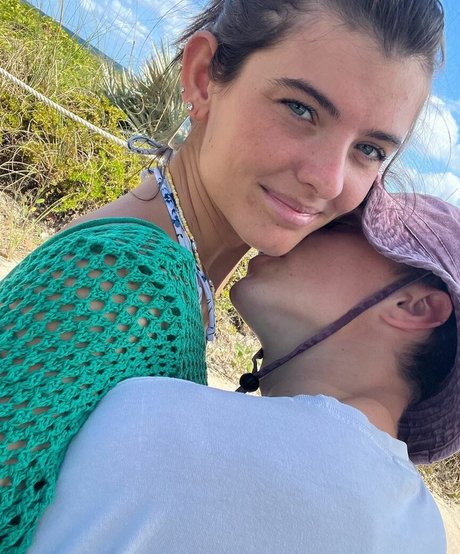 Schlenker Sisters actrice xxx galerie