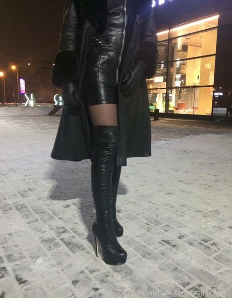 julisunrise official star du porno en haute qualité photos