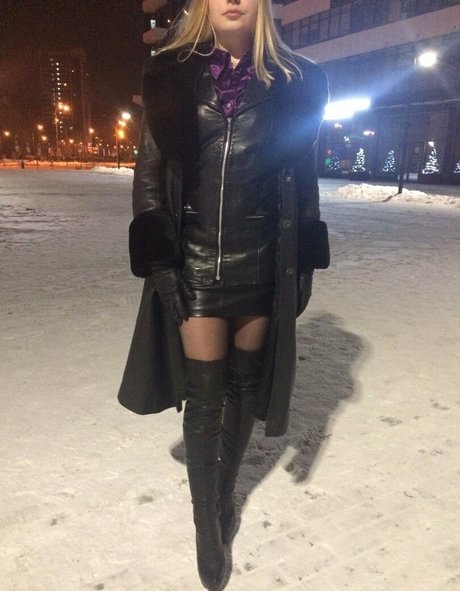 julisunrise official actrice exclusive photo