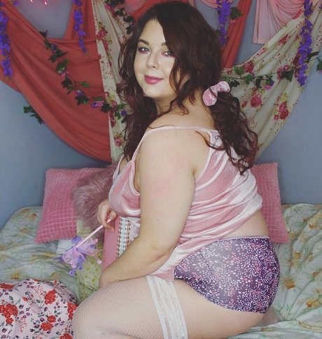 honeybuntv model hot gallery