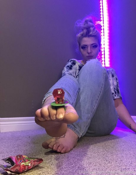 oliviafeetqueen estrella porno en alta definición foto