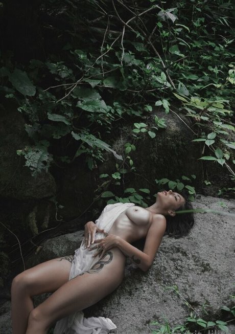 Kit Lilith modèle artistique photos