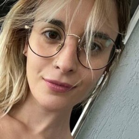 Britneybabe11 naked actress pictures