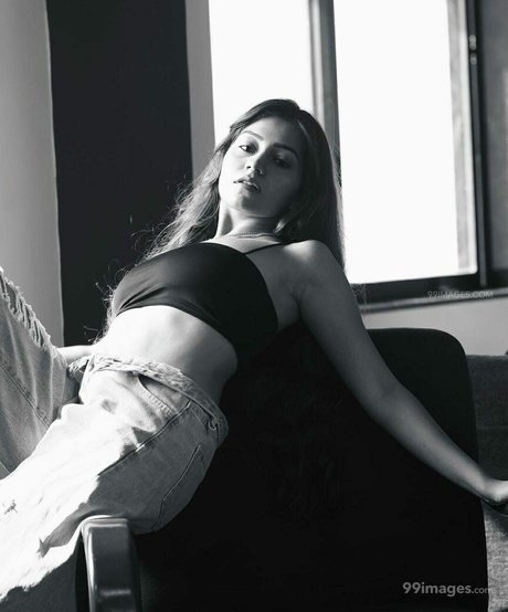 Simran Kaur Hundal star exclusive photos